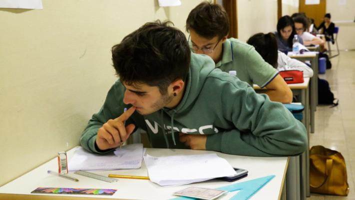 Maturità - Luciano per greco: la traduzione.  Calcoli integrali allo scientifico 