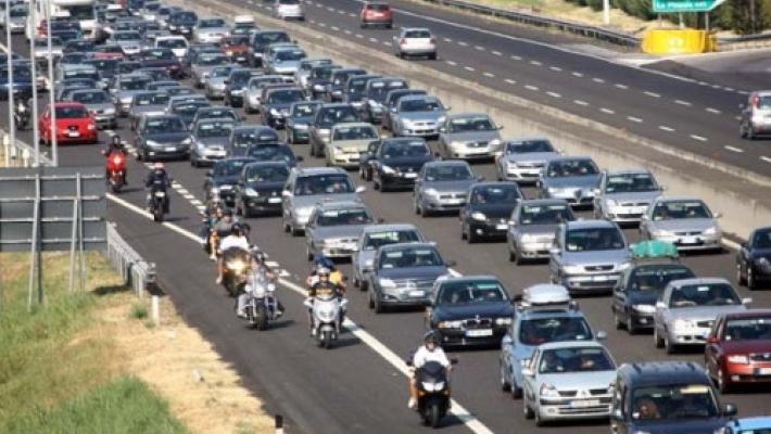 Traffico congestionato in A1 dopo un incidente: alle 8.15 otto chilometri di coda tra Fiorenzuola e Fidenza