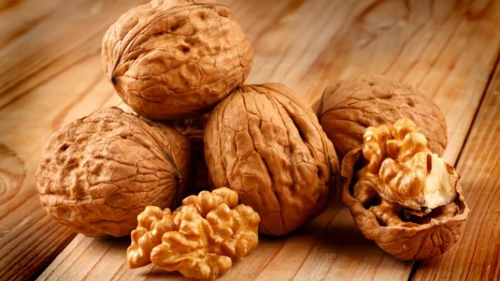Frutta secca, ottimo super food: ideale per mantenersi in forma