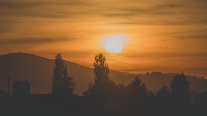 Tramonto infuocato a Bannone