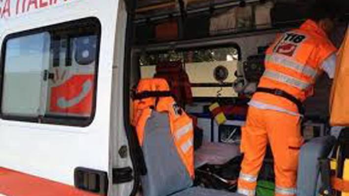 San Leonardo, scontro all'incrocio tra un'auto e una bici: ferito il ciclista