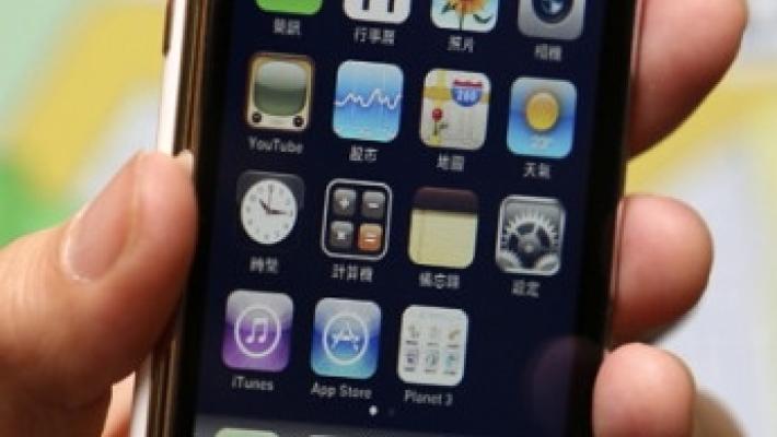 Sms molesti a ex ma lei non lo blocca, va assolto