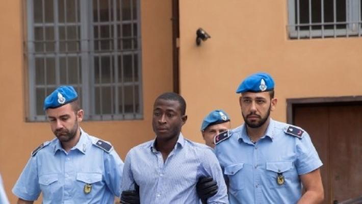 Solomon, un caso psichiatrico. In Via Burla rischia