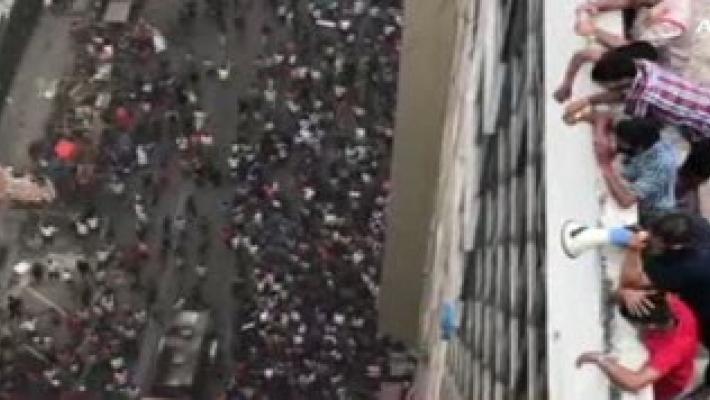 In fiamme grattacielo in Bangladesh: 4 morti