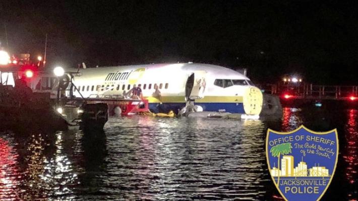 Boeing finisce in un fiume in Florida