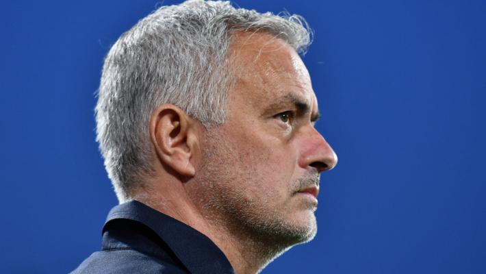 Mourinho "L'obiettivo della Roma è il 5°-6° posto"