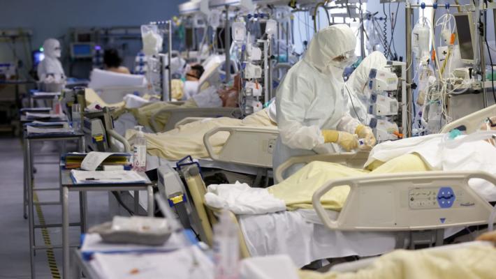 Covid, 27.162 nuovi casi e 62 decessi in 24 ore in Italia 