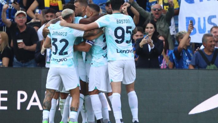 Doppietta di Dzeko, l'Inter passa in casa del Sassuolo