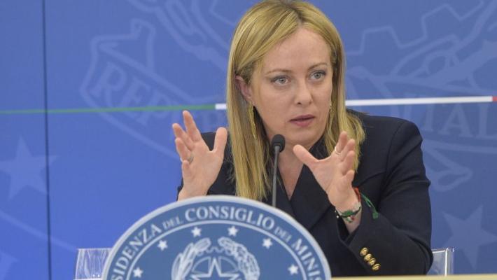 Pensioni, dietrofront del governo su opzione donna: salta il legame con il numero dei figli