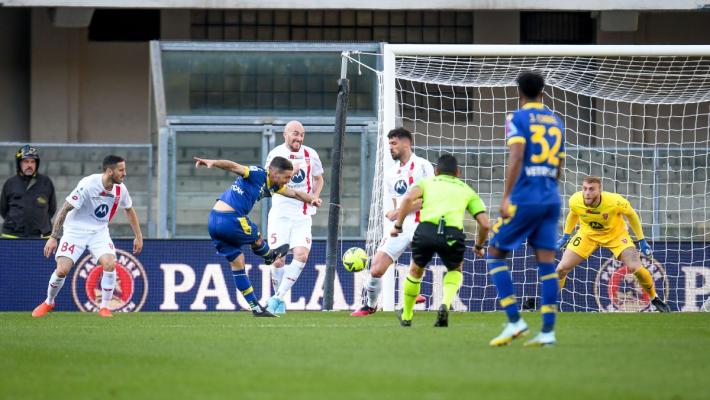 Verona-Monza termina 1-1, Sensi risponde a Verdi