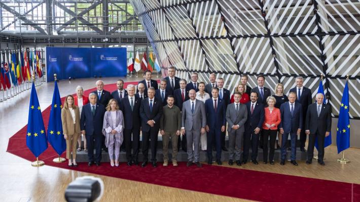 Primo via libera a Von der Leyen bis, Meloni "Errore di metodo e merito"