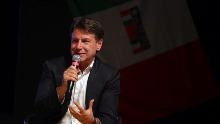 Conte "Impossibile stare con Renzi, ha capacità demolitorie"
