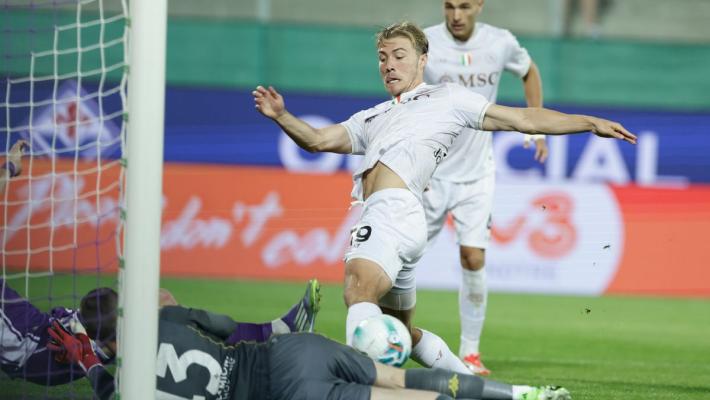 Il Napoli passa al "Franchi", Fiorentina battuta 3-1