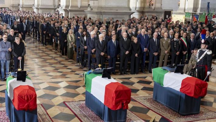 A Padova l'ultimo saluto ai tre carabinieri morti nel Veronese