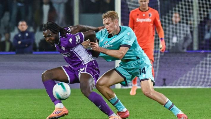 La Fiorentina rimonta con due rigori: è 2-2 contro il Bologna