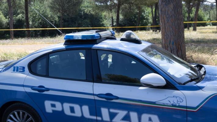 Attentato dinamitardo a esercizio commerciale, blitz Polizia di Stato a Ostia