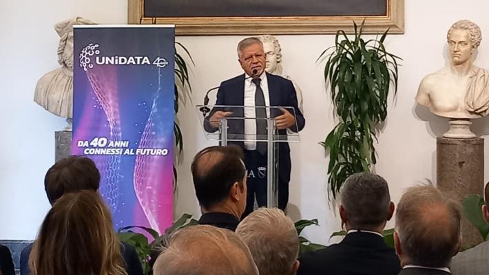 Unidata festeggia 40 anni, completato il cavo sottomarino Unitirreno