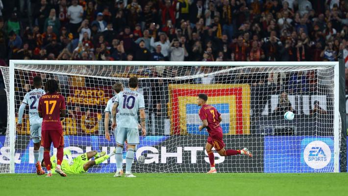 La Roma non sbaglia e vola in vetta: Udinese battuta 2-0