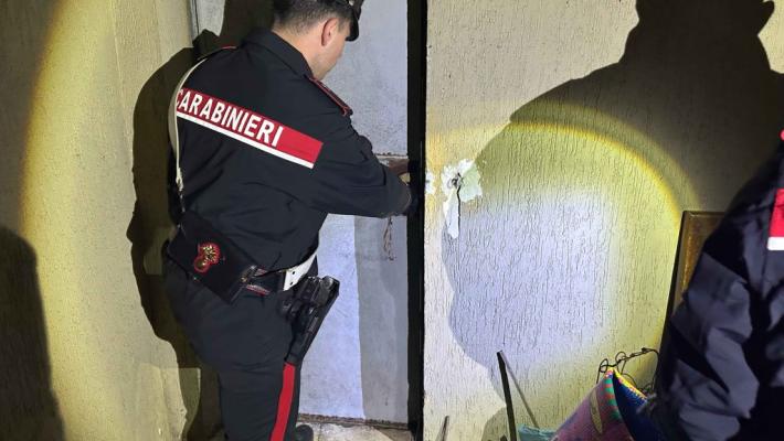 Detenzione e spaccio di droga a Ostia, 12 arresti