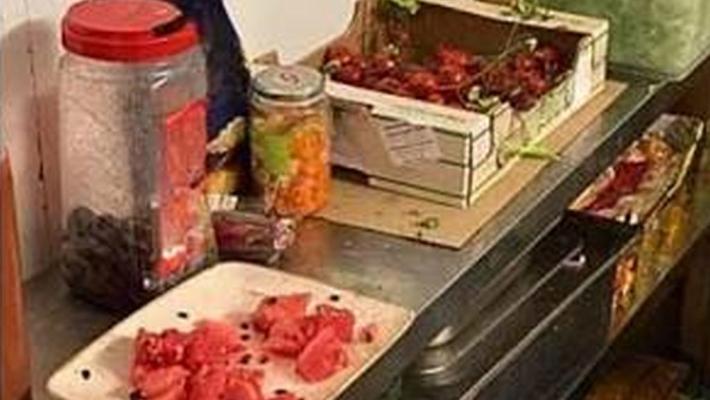 Nas sequestrano a Reggio Calabria una tonnellata di alimenti non conformi