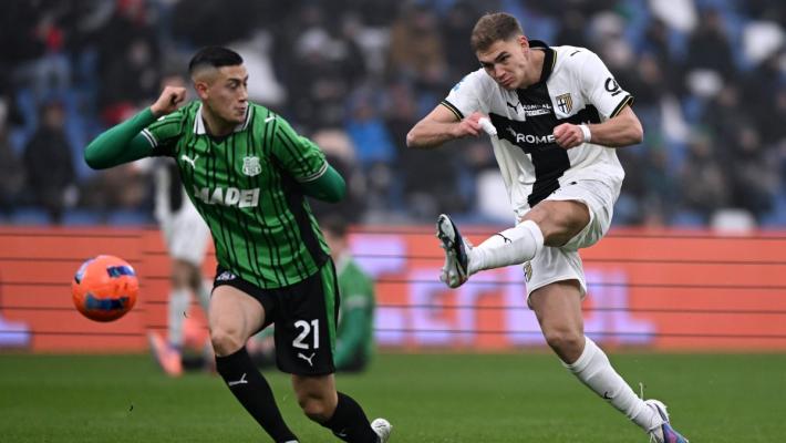 Thorstvedt e Pellegrino, finisce 1-1 il derby Sassuolo-Parma