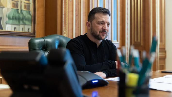 Zelensky "Di fondamentale importanza per Ucraina che supporto partner continui"