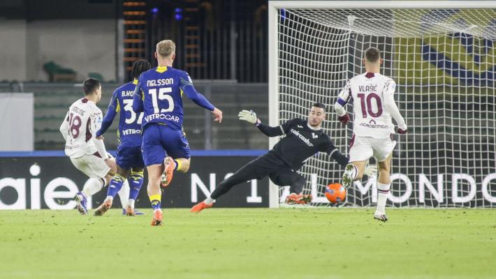 Il Toro vince 3-0, espugna il Bentegodi e inguaia il Verona