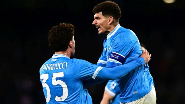 Il Napoli rallenta la corsa scudetto, l'Hellas sfiora il colpaccio