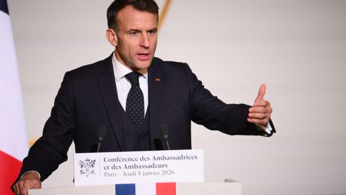 Mercosur, Macron "Accordo obsoleto, la Francia voter&agrave; contro"