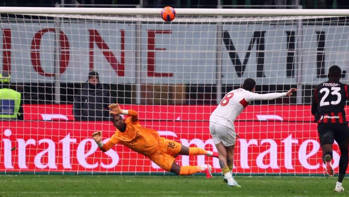 Leao pareggia al 92&deg;, Stanciu sbaglia il rigore al 99&deg;, Milan-Genoa 1-1