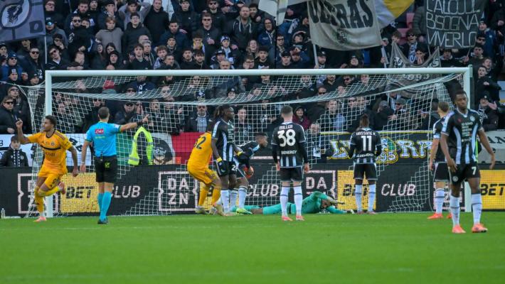 Pari spettacolare a Udine, Pisa rimonta due volte e strappa il 2-2