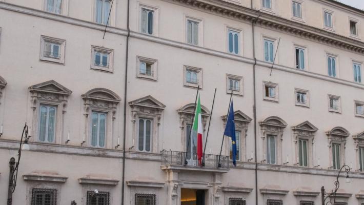Iran, Palazzo Chigi "Rispettare diritti e incolumit&agrave; dei manifestanti"