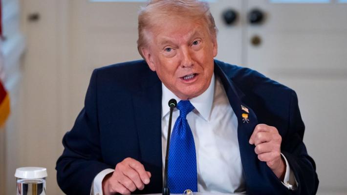 Iran, Trump ai manifestanti "Prendete le istituzioni, l'aiuto &egrave; in arrivo"