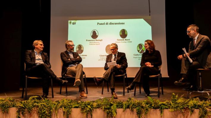 IA per studiare Sofocle, a Roma la prima sperimentazione EY-Istituto Santa Maria