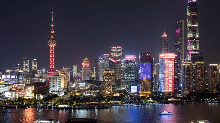 Cina, i consumi di elettricit&agrave; superano i 10 trilioni di kwh nel 2025