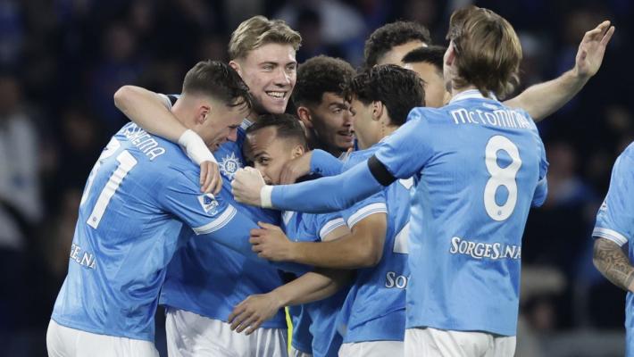 Napoli pi&ugrave; forte di assenze e infortuni, Lobotka-gol e 1-0 al Sassuolo