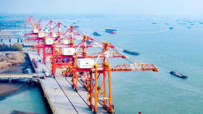 Cina, nel 2025 crescita del Pil al 5%