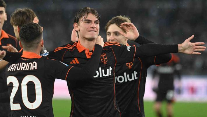 Lazio a picco all'Olimpico, il Como domina per 3-0