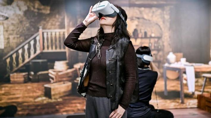 Cina, pubblico esplora la vita artistica di Caravaggio grazie alla tecnologia VR