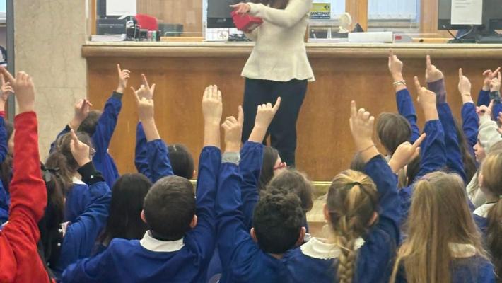 Banca del Fucino, coinvolti oltre 400 bambini nel progetto "Bancari per un giorno"