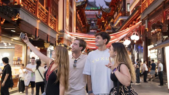 Cina, a Shanghai record di visitatori nel 2025