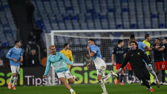 Lazio batte Genoa 3-2 con un rigore di Cataldi in pieno recupero