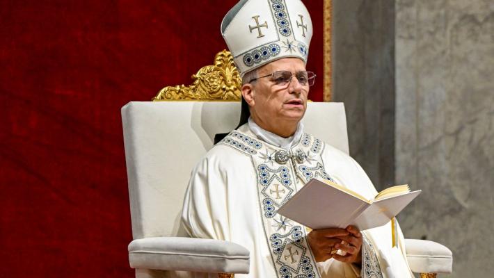 Papa "Scongiurare la corsa agli armamenti che minaccia la pace"