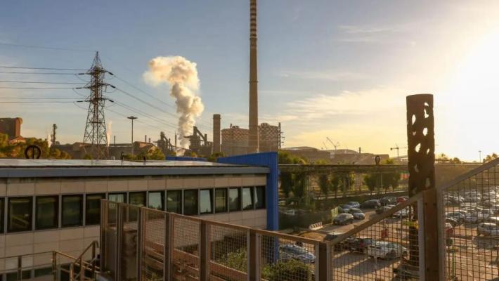 Commissione Ue approva il prestito ponte da 390 mln per ex Ilva