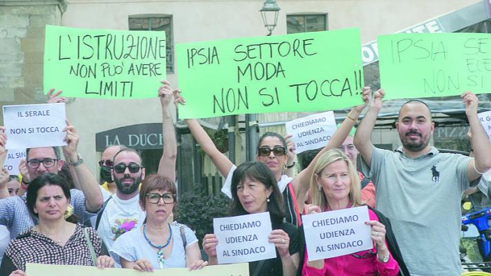 Scuole serali a rischio per 600 studenti: mercoledì la protesta