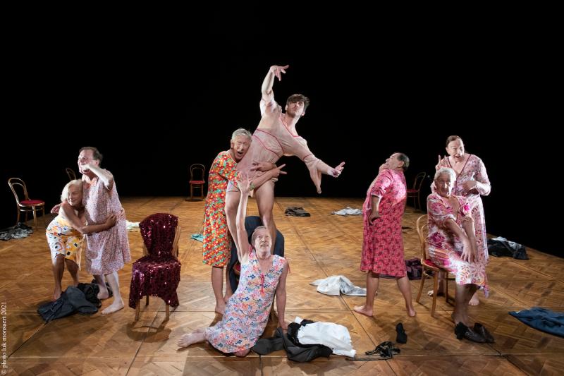 Spettatori di Teatro Due a Reggio Emilia per Gardenia - ten years later di alain platel domenica 16 ottobre