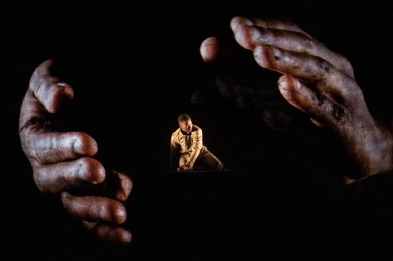 Chotto Xenos dell&rsquo;Akram Khan Company 