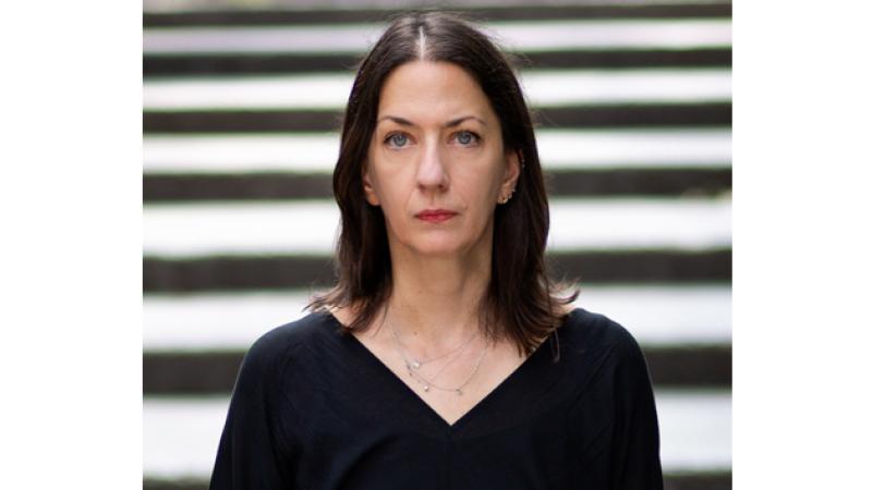 Secret house Julia Kent in concerto