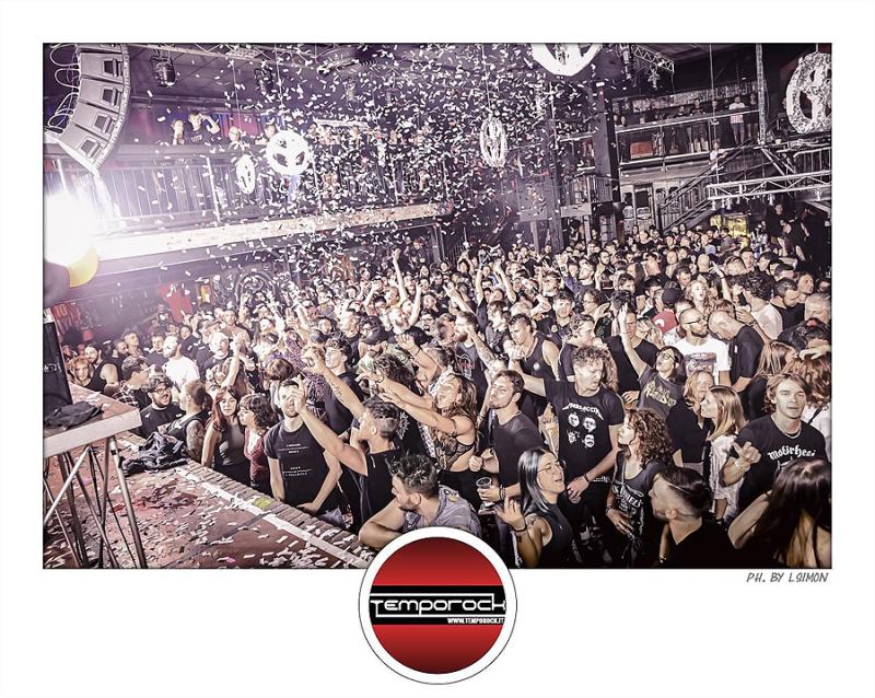 Halloween al Fuori Orario tra musica dal vivo e dj set