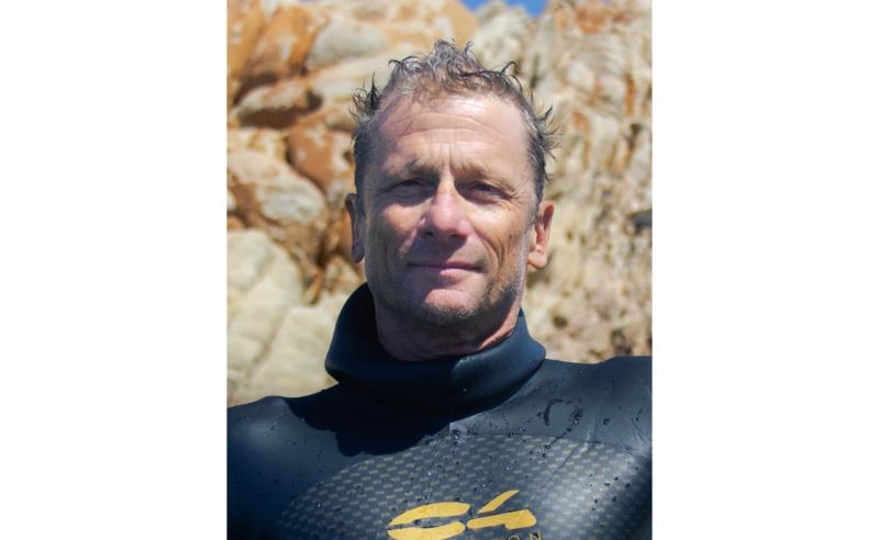 Tra superficie e profondit&agrave;: un viaggio in apnea nell&rsquo;oceano del respiro